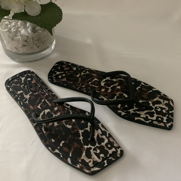 VERONICA BEARD Analee Leopard Print Sandals - NWOT - Picture 6 of 16